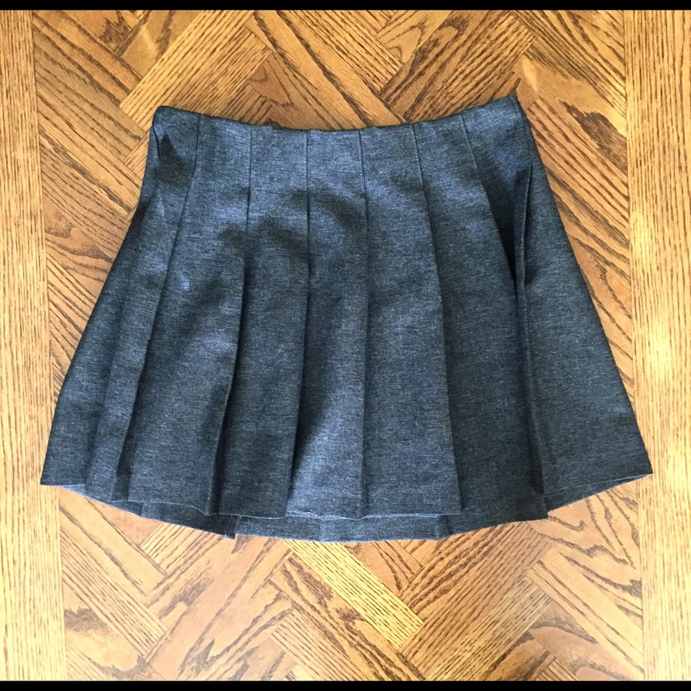 Pleated skirt
